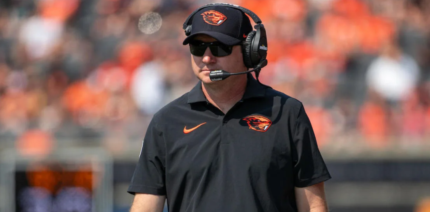 JONATHAN SMITH – AMERICAN FOOTBALL COACH.